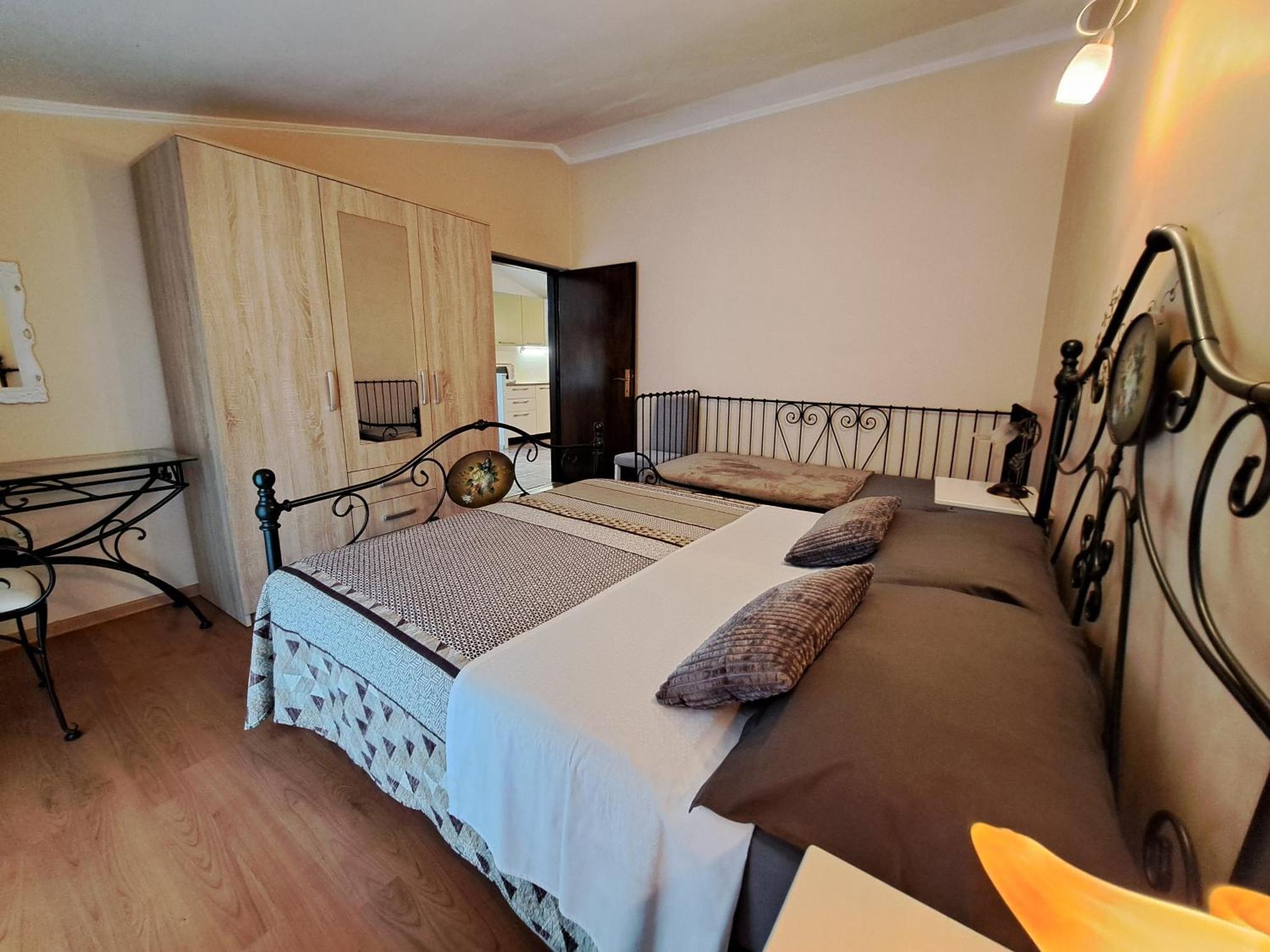 Apartments Villa Amaryllis Novigrad Istria Esterno foto
